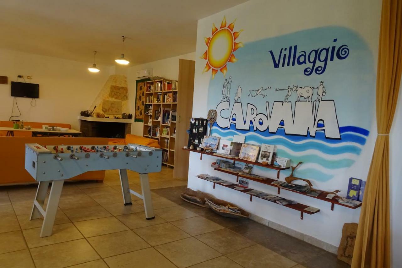 B&B Casa Per Ferie Villaggiocarovana Кастіадас Екстер'єр фото