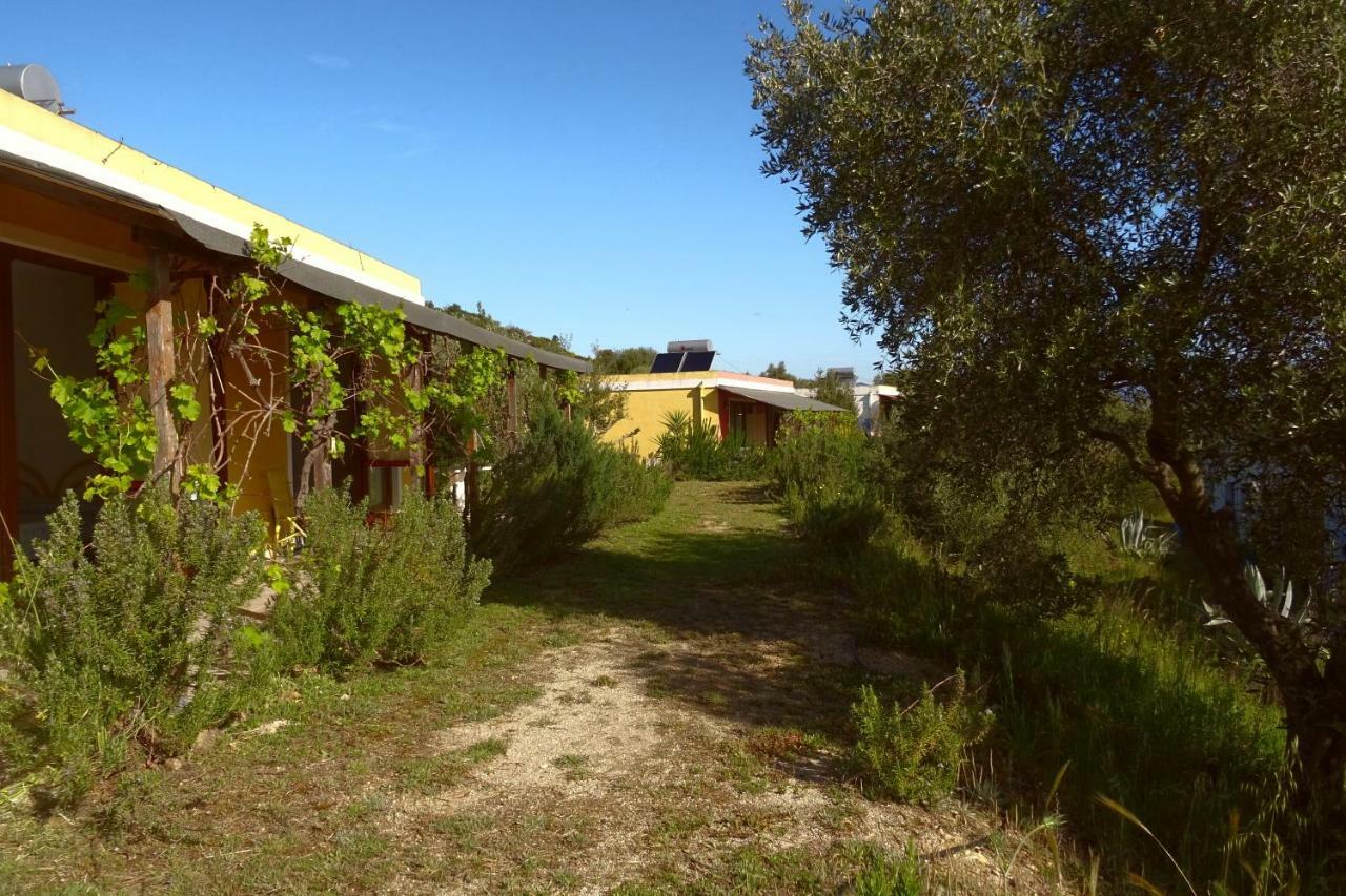 B&B Casa Per Ferie Villaggiocarovana Кастіадас Екстер'єр фото